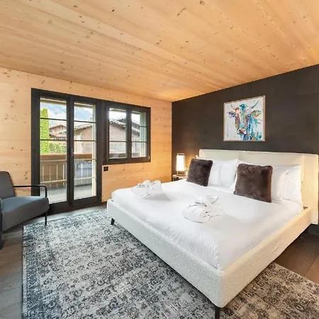 Three-bedroom In With Terrace- If You Want To Book, Please Contact On Wh-ats-app - 0034-635-518-057 !!!! * Gstaad
